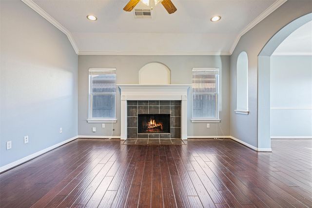 2813 32nd Avenue N, Texas City, TX 77590