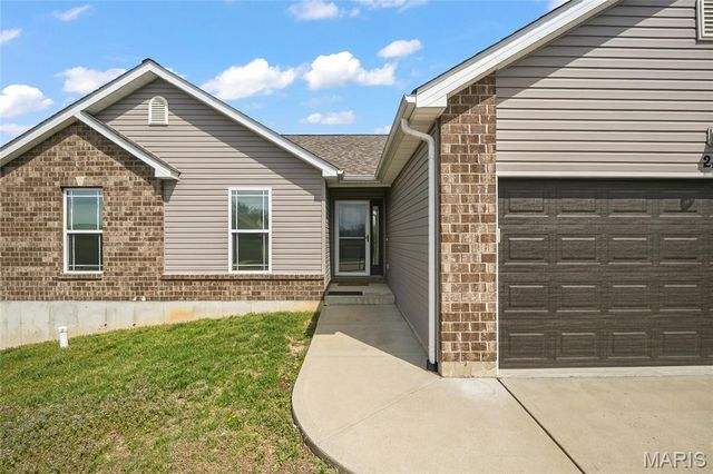 2124 Providence Park Lane, Herculaneum, MO 63048
