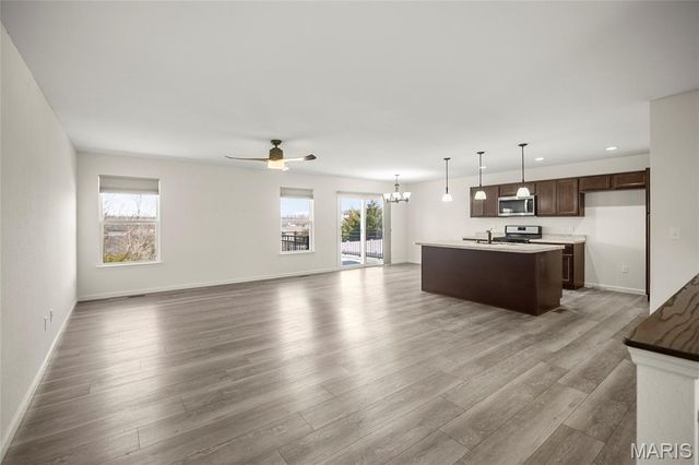 2124 Providence Park Lane, Herculaneum, MO 63048