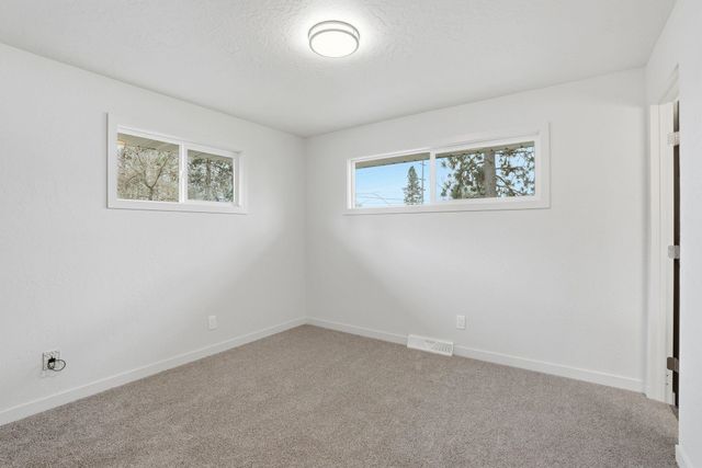 2917 ROSEWOOD Ave, Spokane, WA 99208