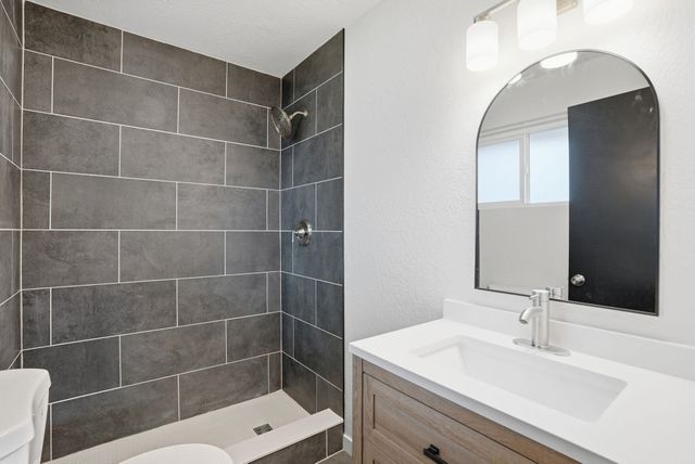 2917 ROSEWOOD Ave, Spokane, WA 99208