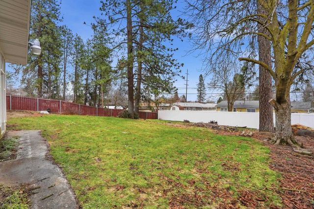 2917 ROSEWOOD Ave, Spokane, WA 99208