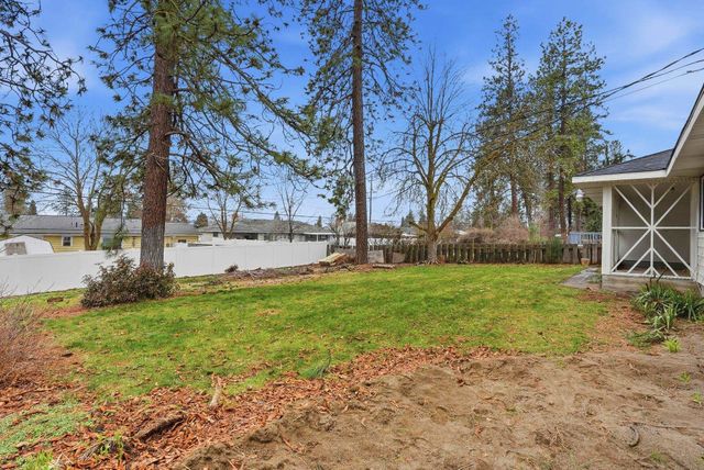 2917 ROSEWOOD Ave, Spokane, WA 99208