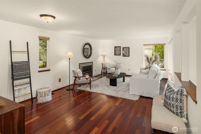 20029 99th Court NE, Bothell, WA 98011