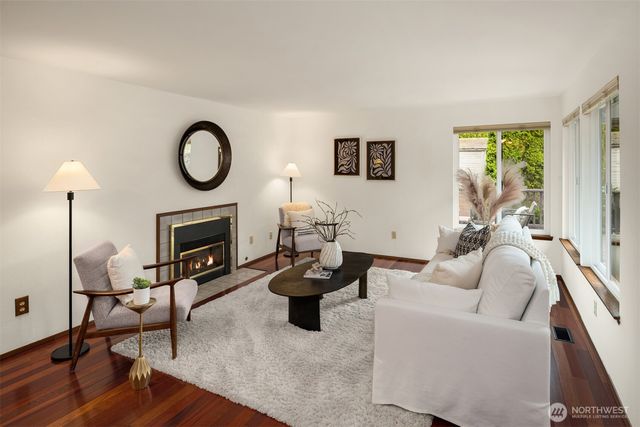 20029 99th Court NE, Bothell, WA 98011