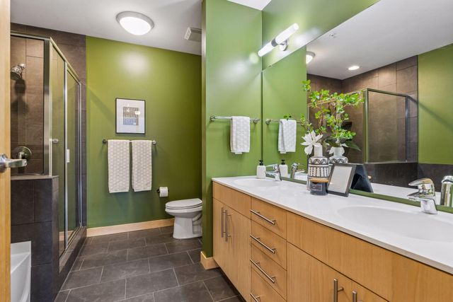 901 S 2nd Street 207, Minneapolis, MN 55415