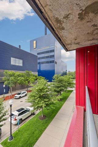 901 S 2nd Street 207, Minneapolis, MN 55415