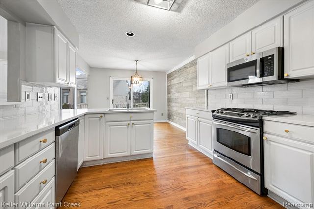 20311 Milford Drive, Macomb, MI 48044