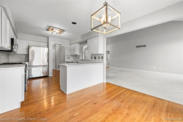 20311 Milford Drive, Macomb, MI 48044