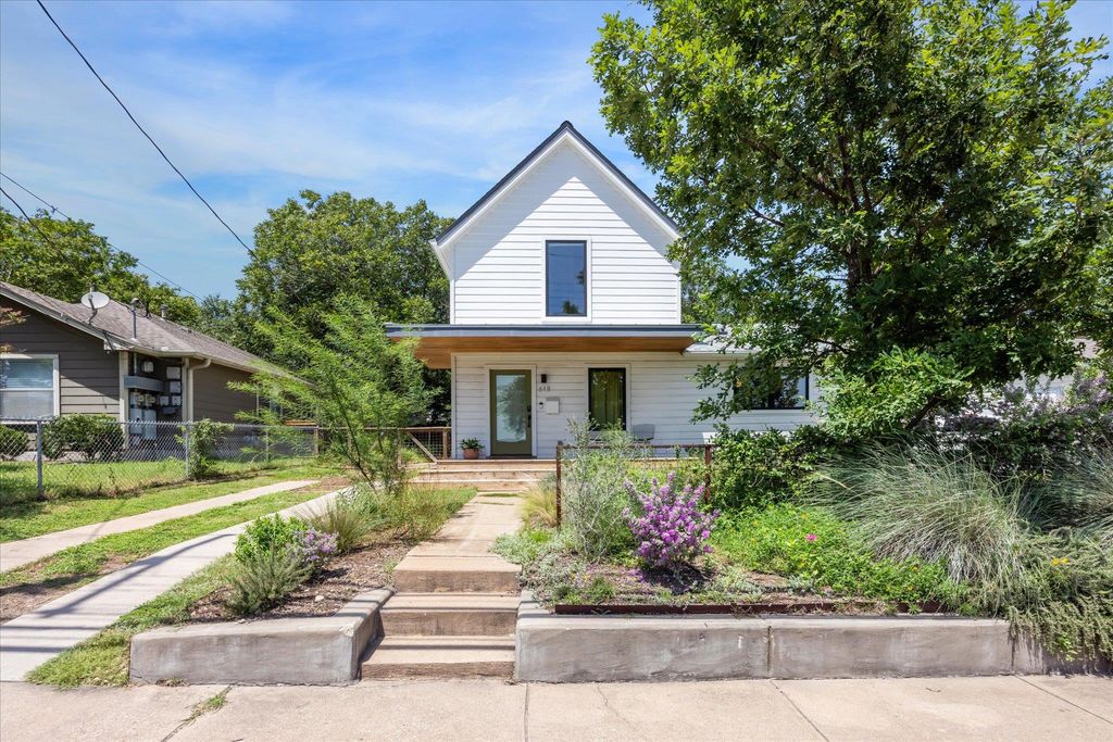 618 Denson DR A, Austin, TX 78752