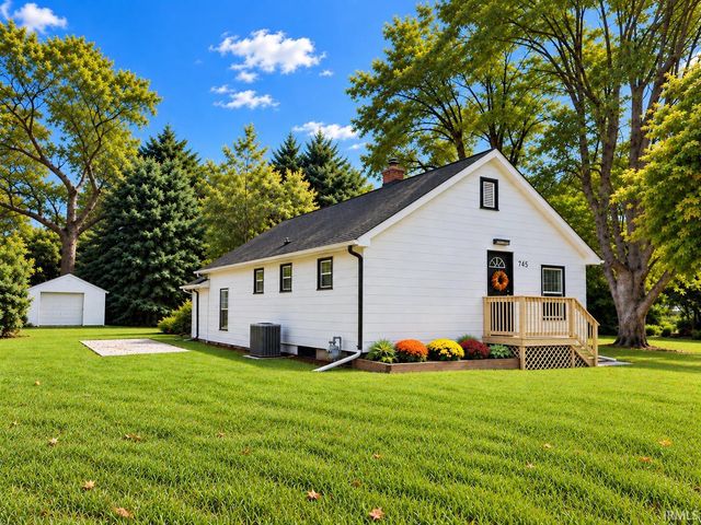 745 E 18th Street, Mishawaka, IN 46544