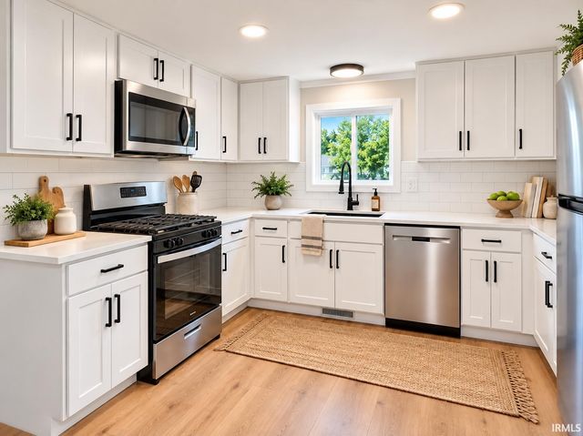 745 E 18th Street, Mishawaka, IN 46544