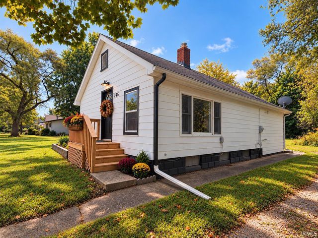 745 E 18th Street, Mishawaka, IN 46544