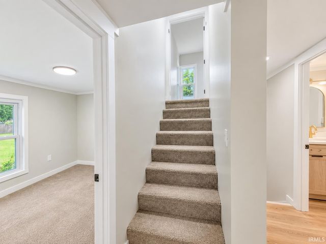 745 E 18th Street, Mishawaka, IN 46544