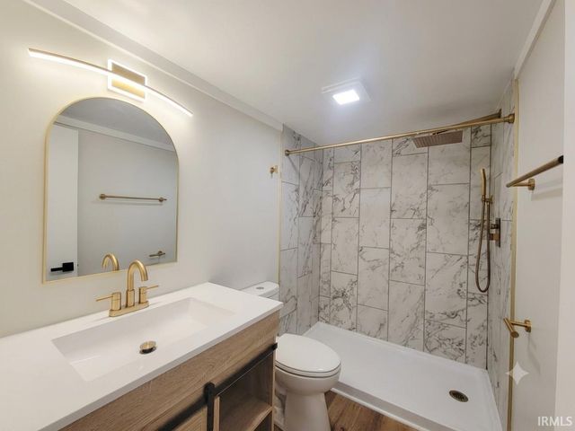 745 E 18th Street, Mishawaka, IN 46544