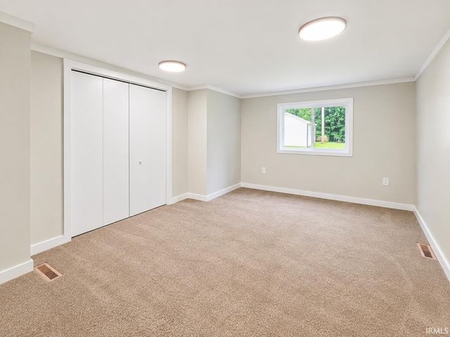 745 E 18th Street, Mishawaka, IN 46544