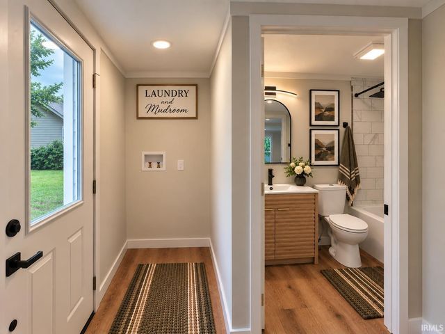 745 E 18th Street, Mishawaka, IN 46544