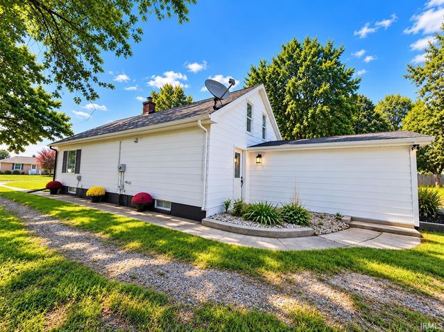 745 E 18th Street, Mishawaka, IN 46544