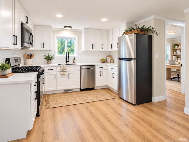 745 E 18th Street, Mishawaka, IN 46544