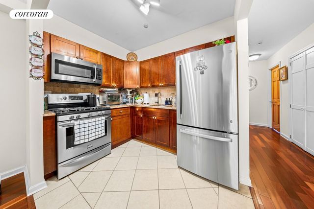 35-30 10TH Street, New York City, NY 11106