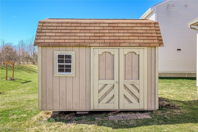 3564 Shady Timber Drive, Twinsburg, OH 44087