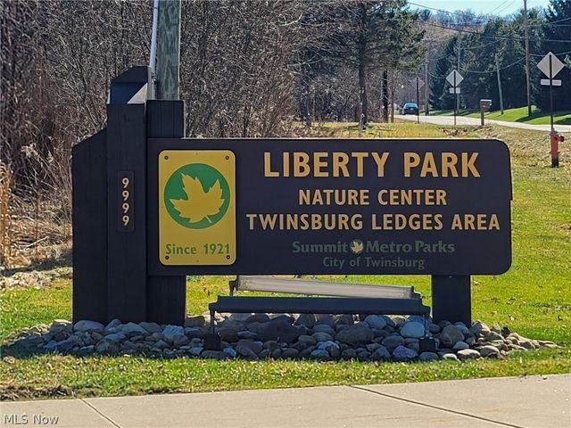 3564 Shady Timber Drive, Twinsburg, OH 44087