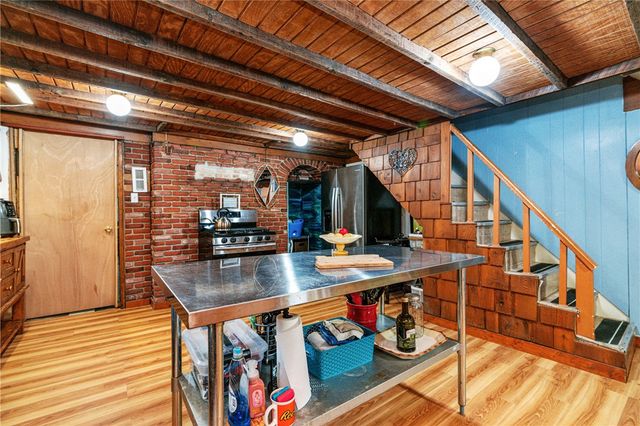 422 Highland Ave, Wilkins Twp, PA 15145