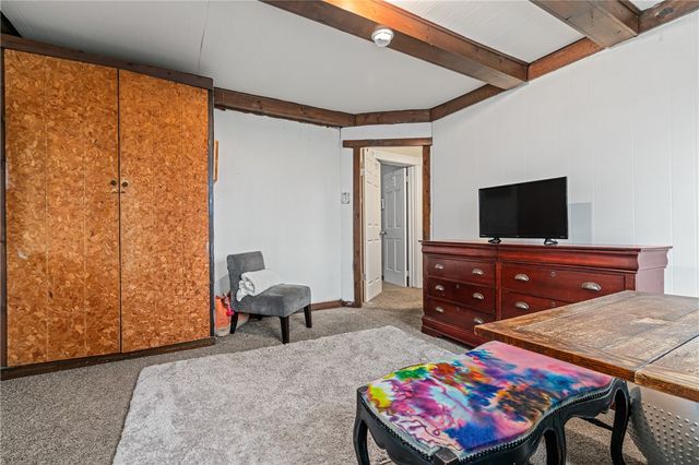 422 Highland Ave, Wilkins Twp, PA 15145