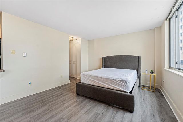 600 E 8th Street 4F, Kansas City, MO 64106