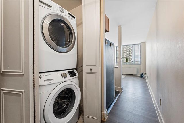 600 E 8th Street 4F, Kansas City, MO 64106