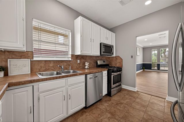 1806 Coretta Court, Fresno, TX 77545
