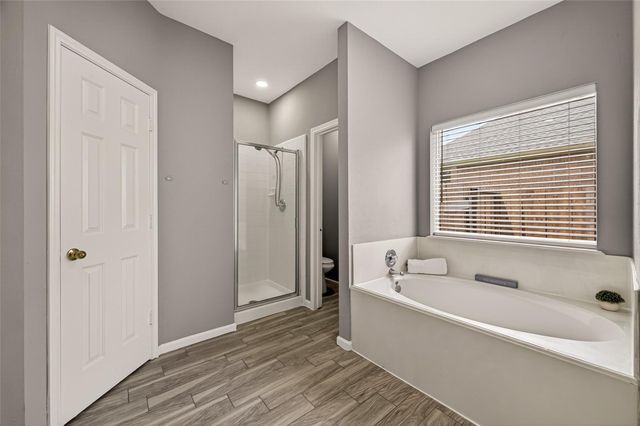 1806 Coretta Court, Fresno, TX 77545