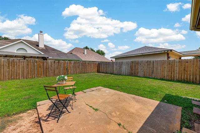 1806 Coretta Court, Fresno, TX 77545