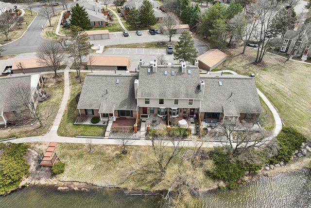 22173 Pondview, Novi, MI 48375