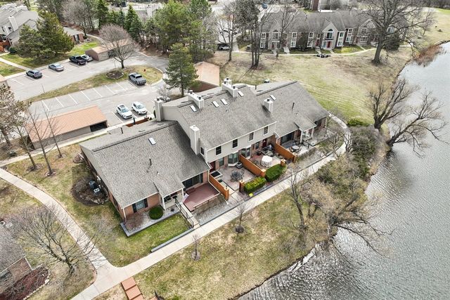 22173 Pondview, Novi, MI 48375