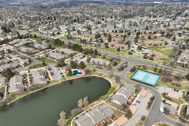 22173 Pondview, Novi, MI 48375