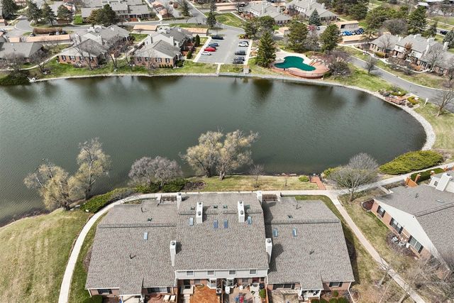 22173 Pondview, Novi, MI 48375