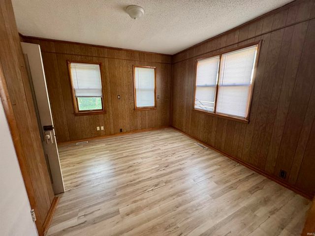 721 Bayard Park Drive, Evansville, IN 47713