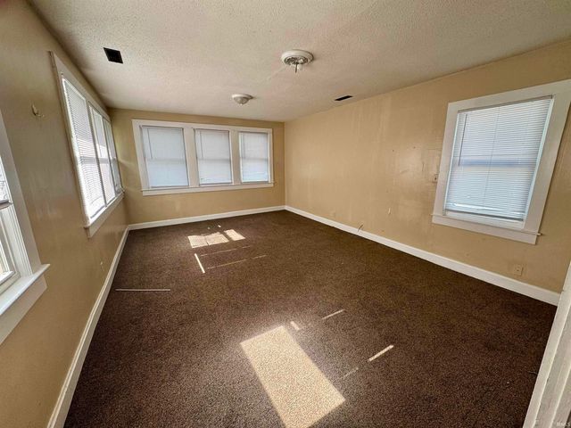 721 Bayard Park Drive, Evansville, IN 47713