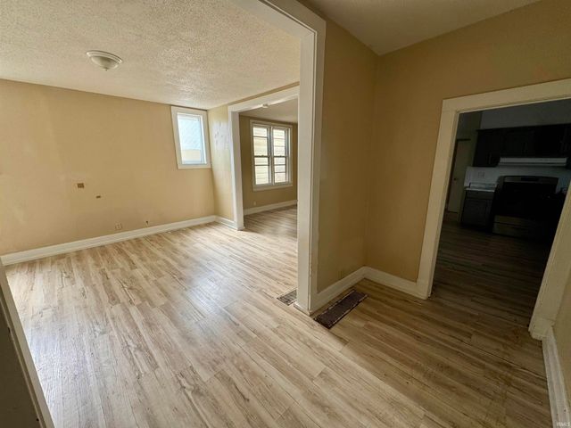 721 Bayard Park Drive, Evansville, IN 47713