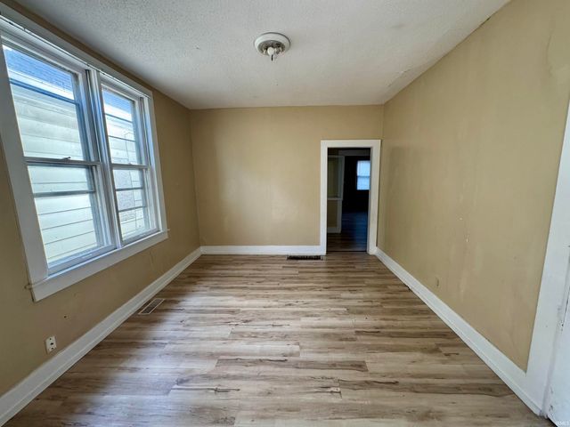 721 Bayard Park Drive, Evansville, IN 47713