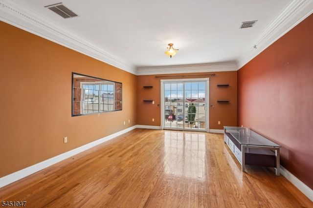 411 Chestnut St 3B, Newark City, NJ 07105