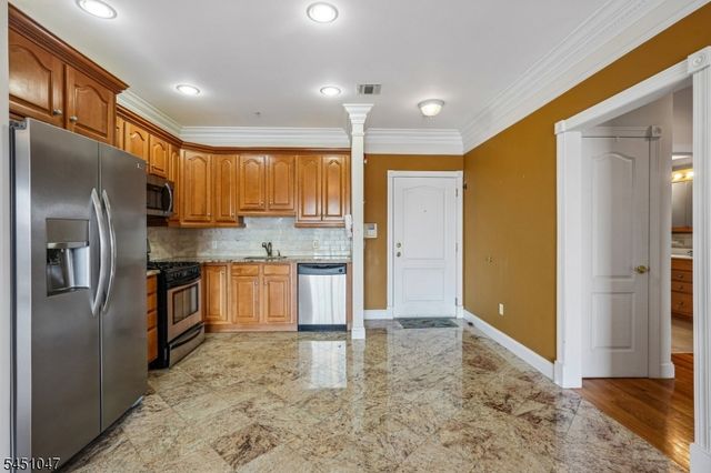 411 Chestnut St 3B, Newark City, NJ 07105