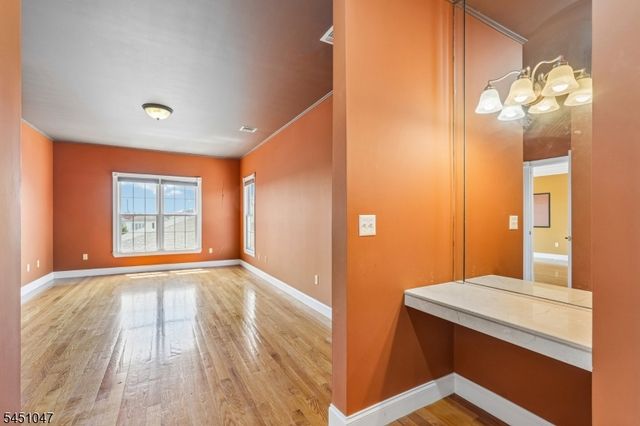 411 Chestnut St 3B, Newark City, NJ 07105