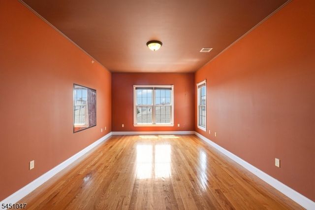 411 Chestnut St 3B, Newark City, NJ 07105