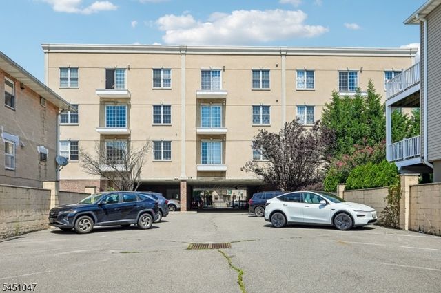 411 Chestnut St 3B, Newark City, NJ 07105