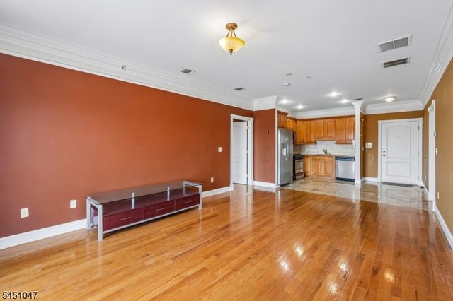 411 Chestnut St 3B, Newark City, NJ 07105