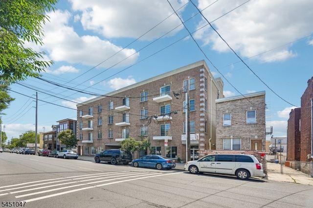 411 Chestnut St 3B, Newark City, NJ 07105