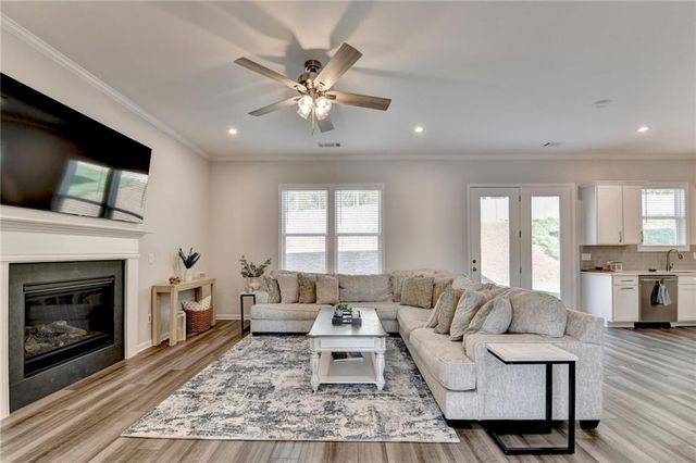 524 Mason Knoll Drive, Canton, GA 30115
