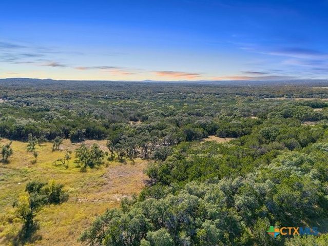 618 Windmill Ridge Drive, Blanco, TX 78606